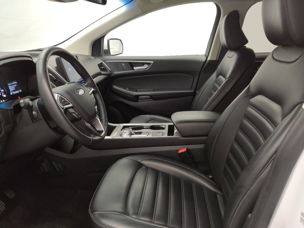 Used 2024 Ford Edge SEL image 17