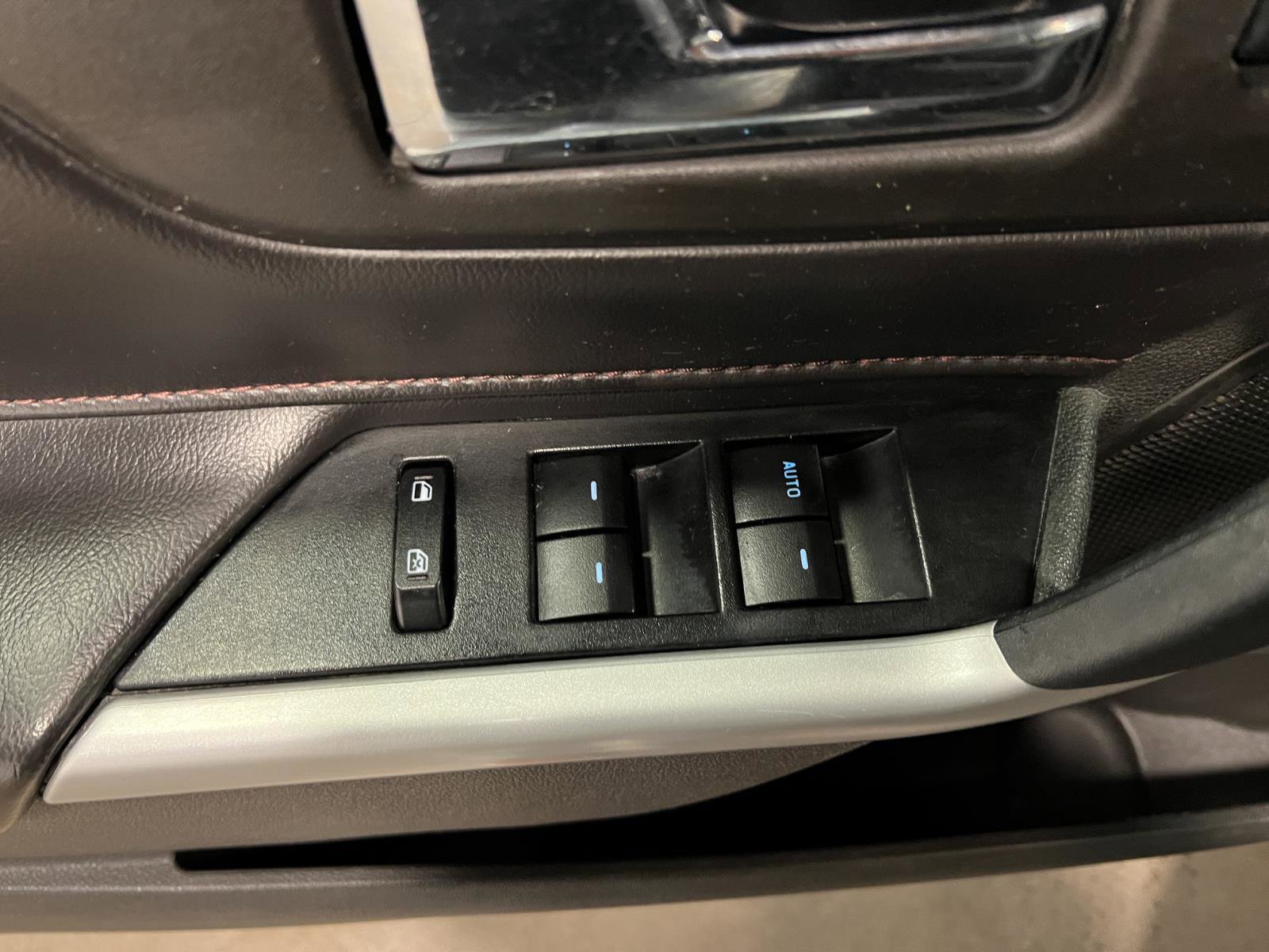 Used 2014 Ford Edge SEL w/ Equipment Group 205A image 26