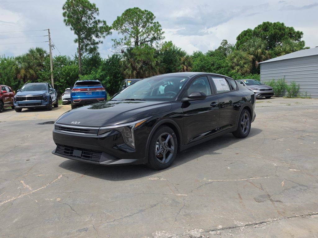 New 2026 Kia K4 FWD image 4