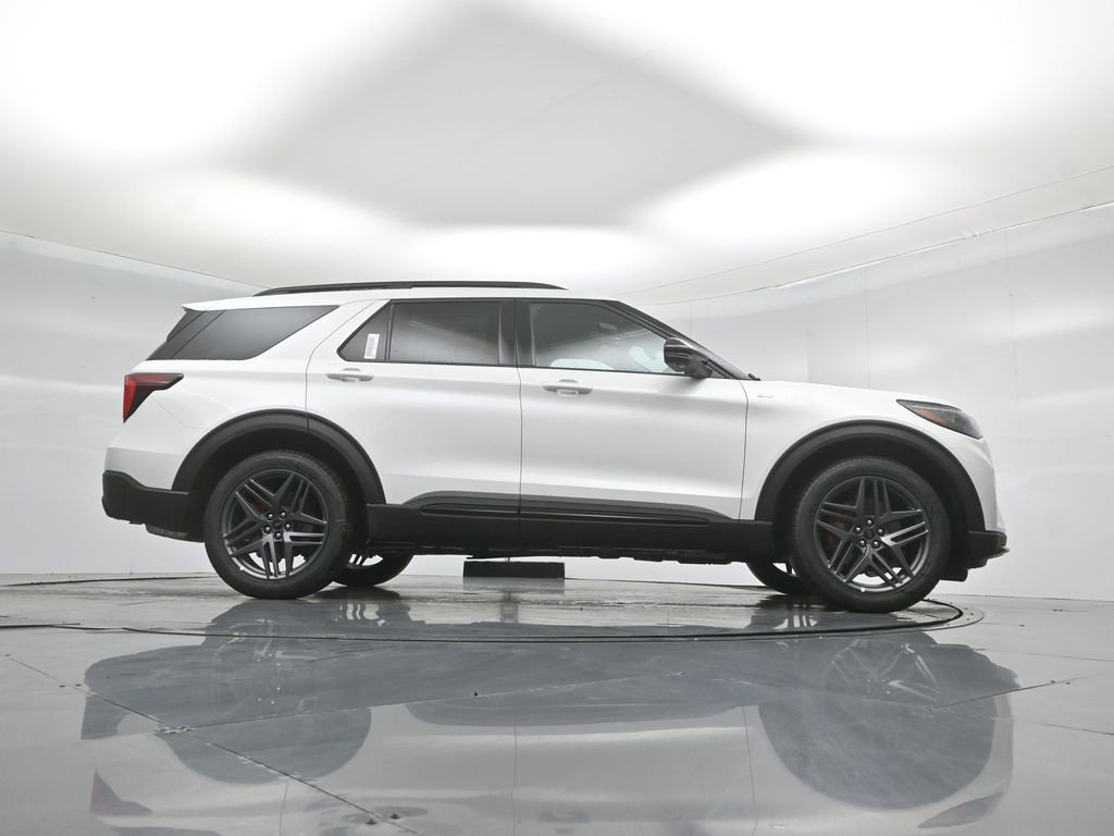 New 2026 Ford Explorer ST-Line RWD image 47