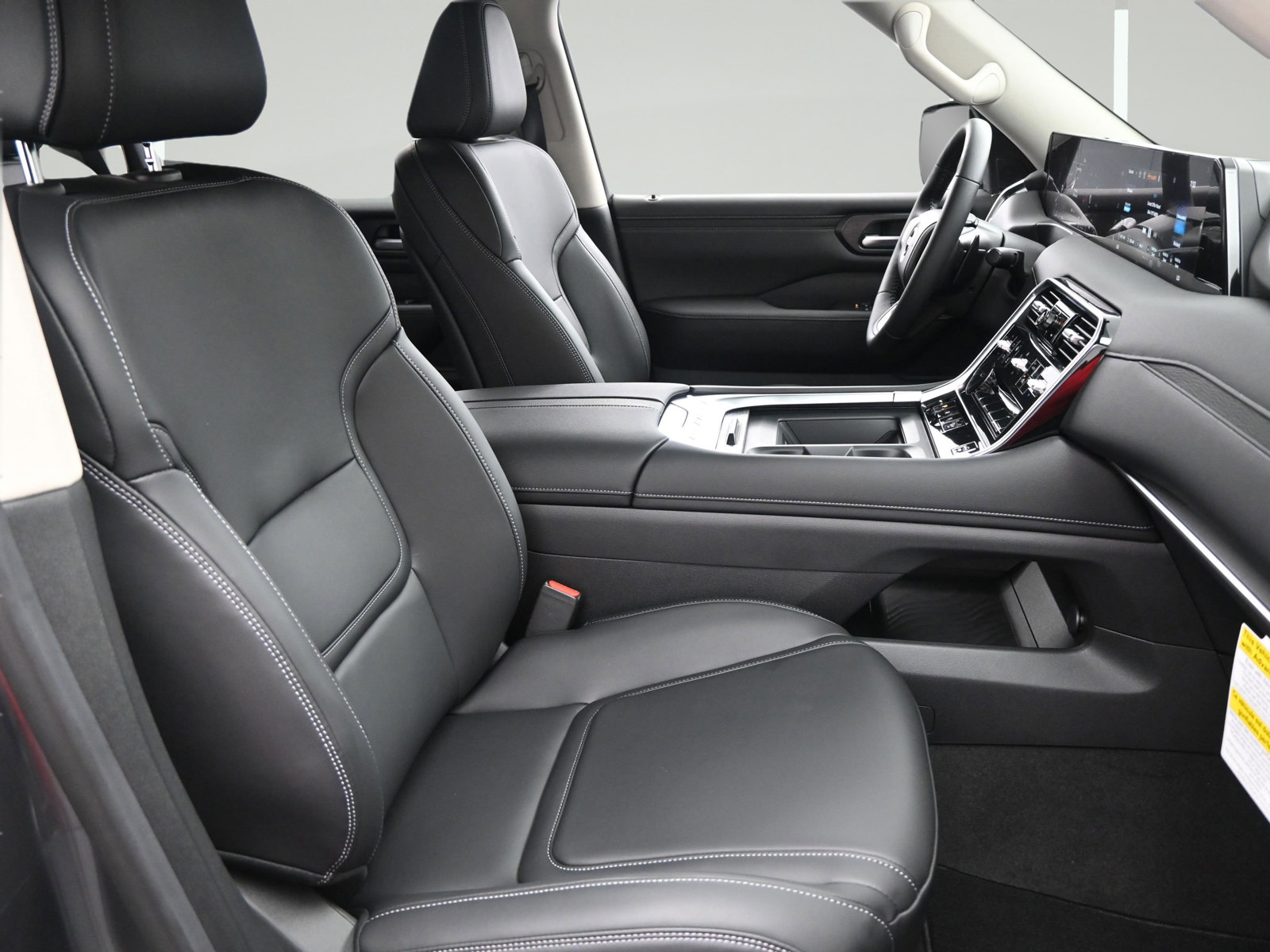Certified 2025 Nissan Armada SV AWD/4WD image 15