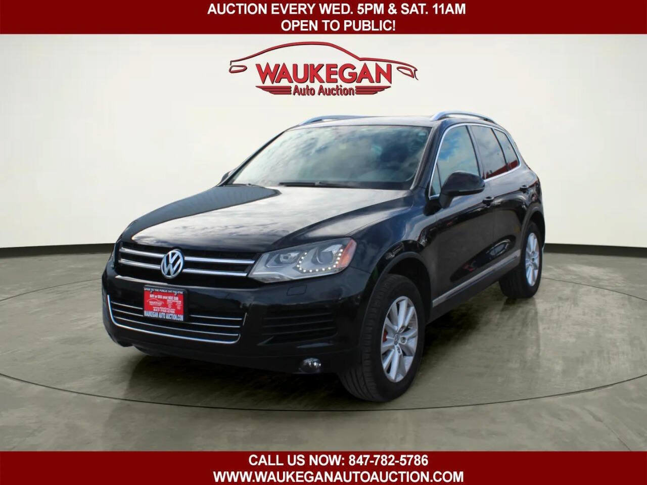 Used 2013 Volkswagen Touareg Executive AWD/4WD image 1