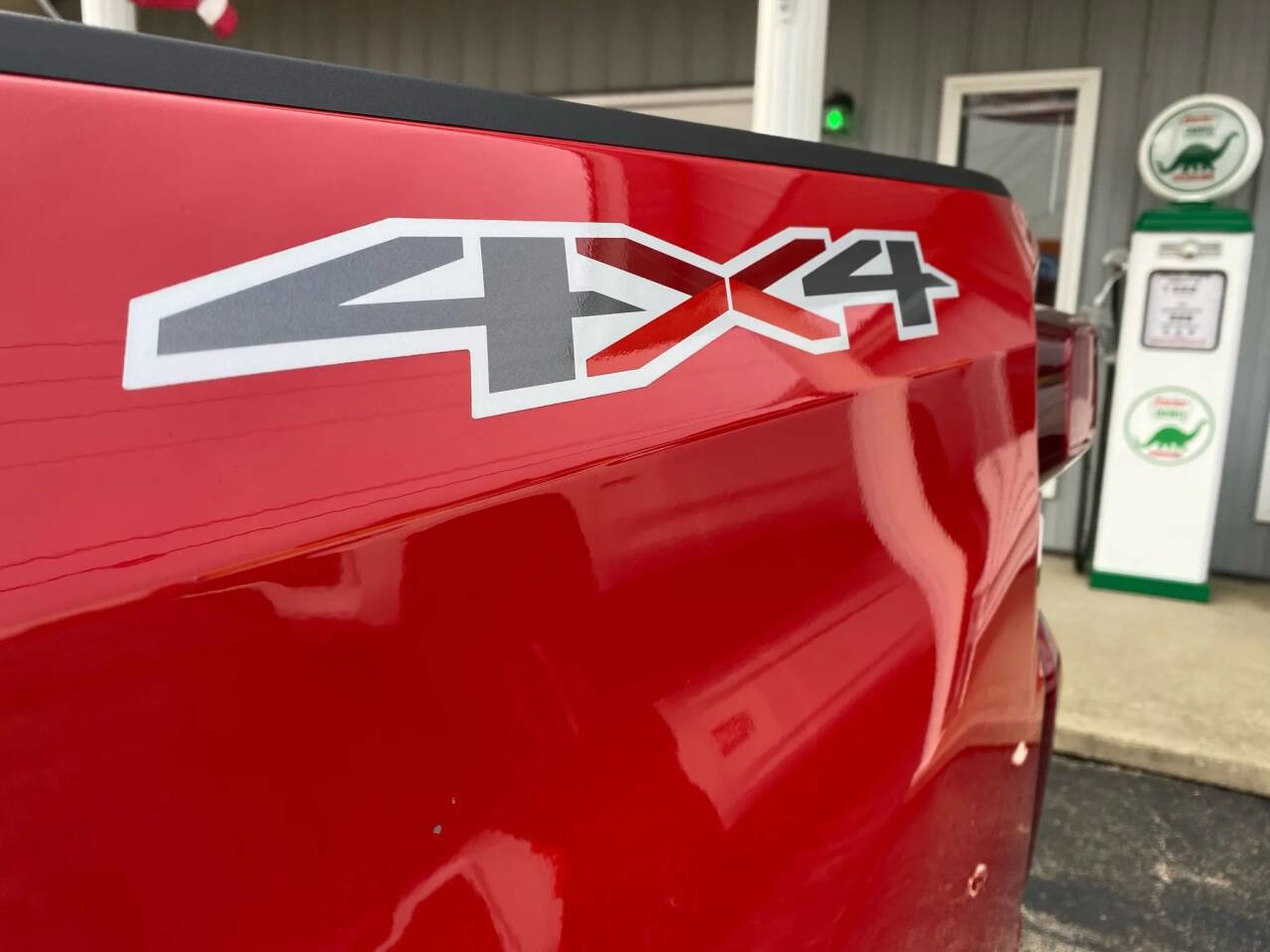 Used 2021 Chevrolet Silverado 1500 Custom image 31