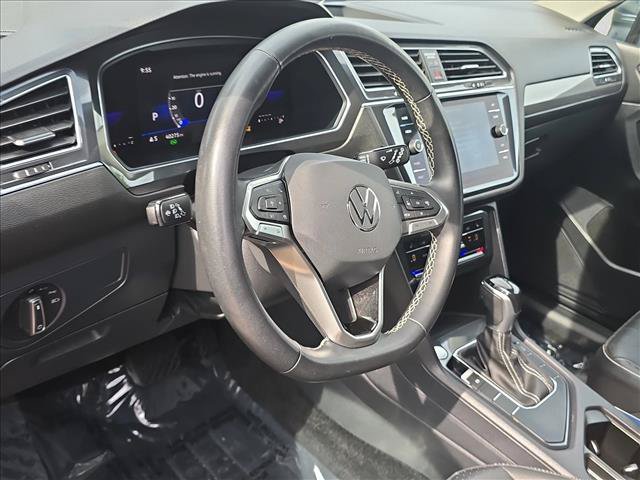 Certified 2022 Volkswagen Tiguan SE FWD image 10