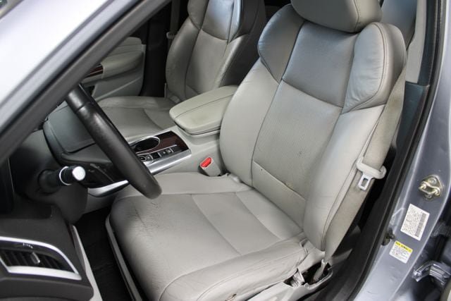 Used 2015 Acura TLX V6 w/ Technology Package FWD image 9