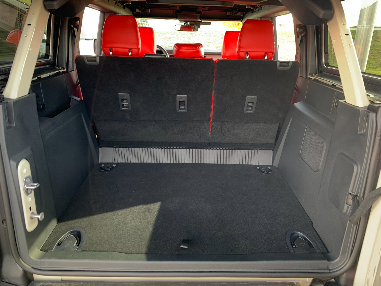 Used 2025 Ford Bronco Outer Banks w/ Sasquatch Package image 55