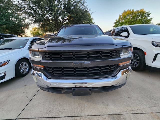 Used 2017 Chevrolet Silverado 1500 LT w/ Texas Edition RWD image 2