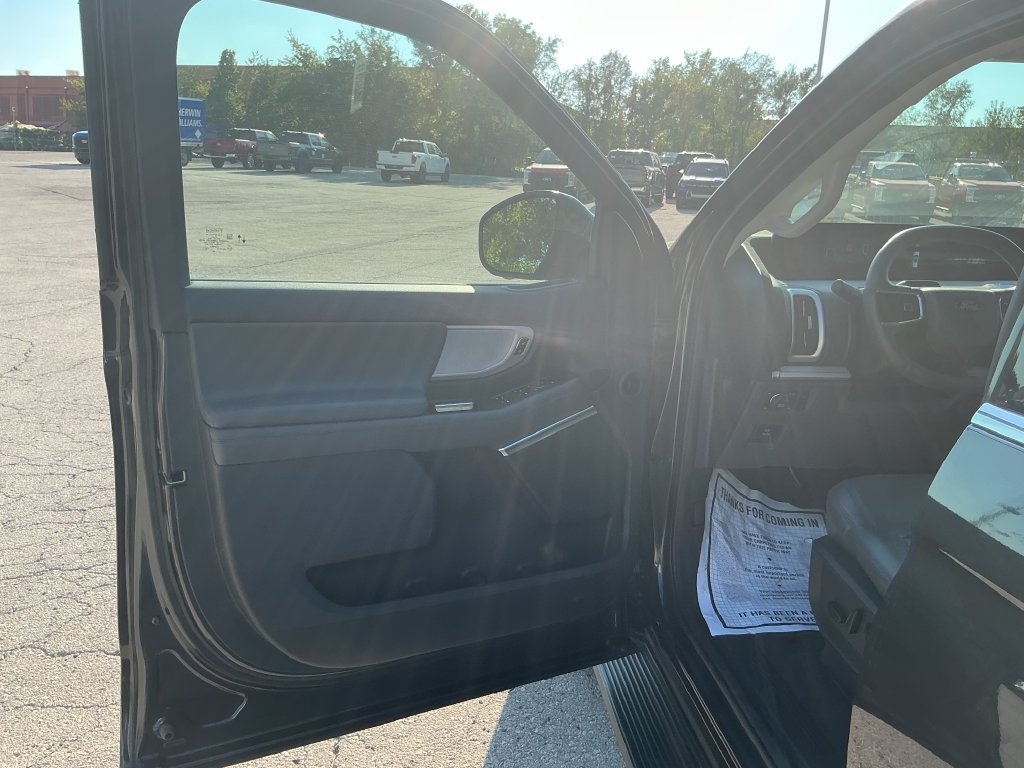 New 2026 Ford Expedition Active AWD/4WD image 9