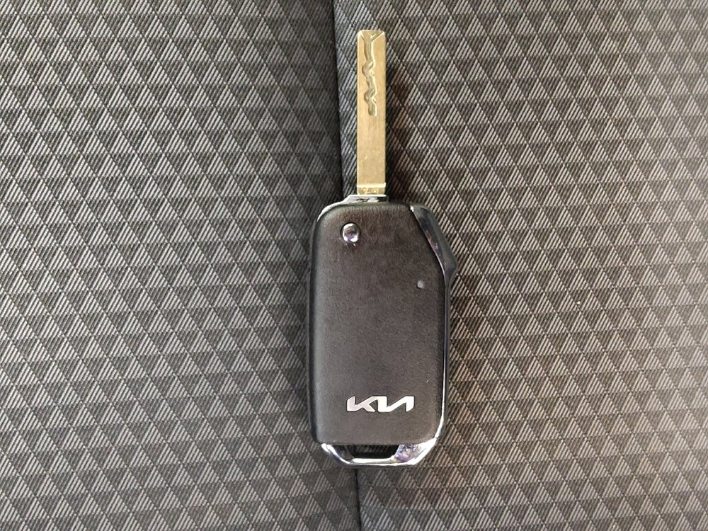 Used 2022 Kia Soul LX image 32