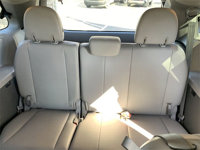 Used 2020 Toyota Sienna Limited image 34