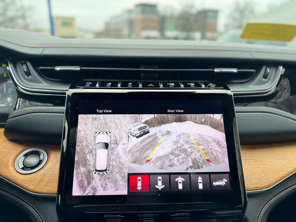 Used 2022 Jeep Grand Cherokee Summit image 14