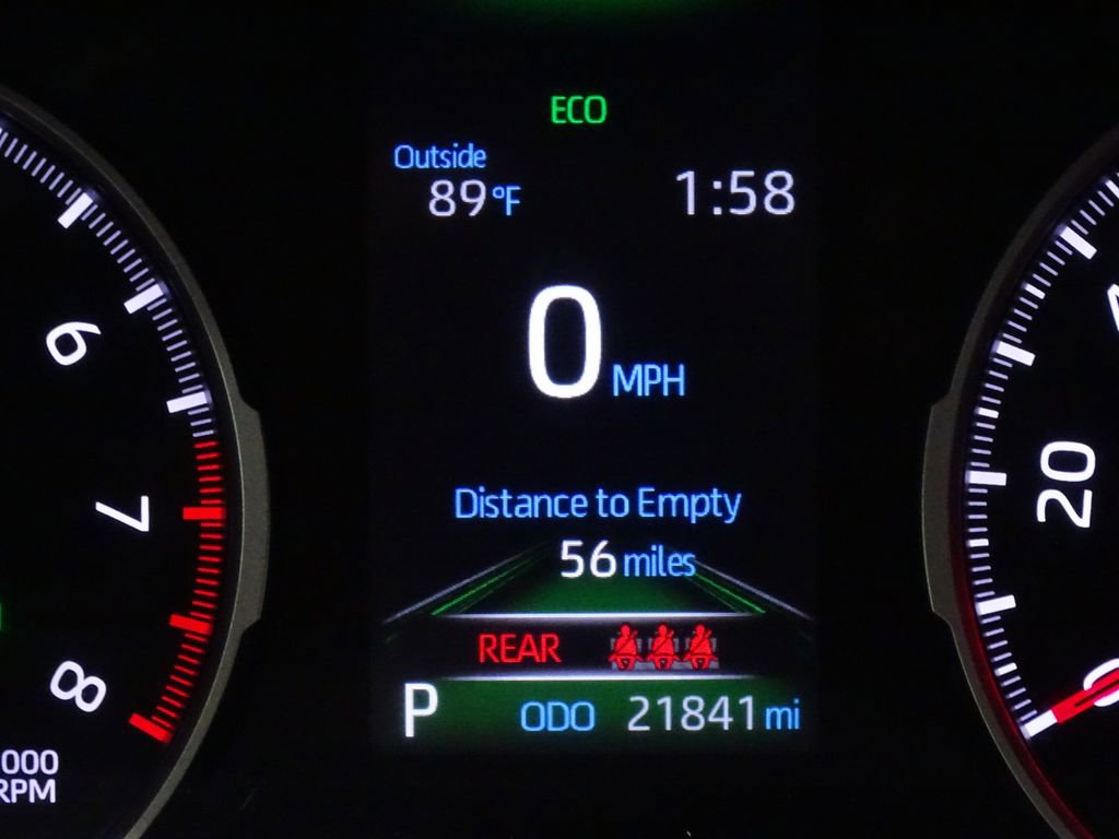 Used 2021 Toyota RAV4 XLE Premium image 34