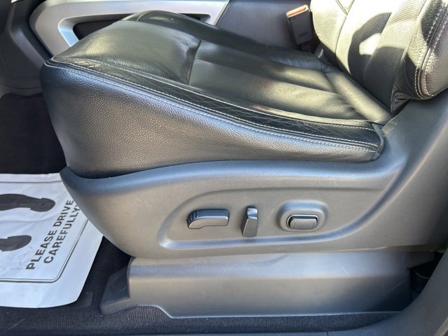 Used 2017 Nissan Titan SL image 12
