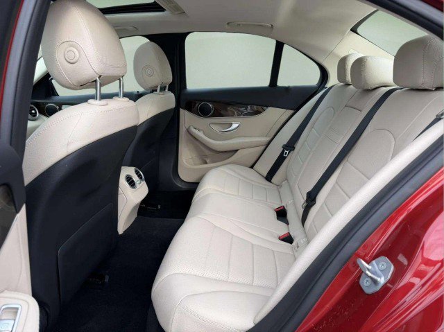 Used 2018 Mercedes-Benz C 300 4MATIC Sedan image 21