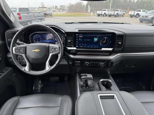Used 2022 Chevrolet Silverado 1500 LTZ AWD/4WD image 15