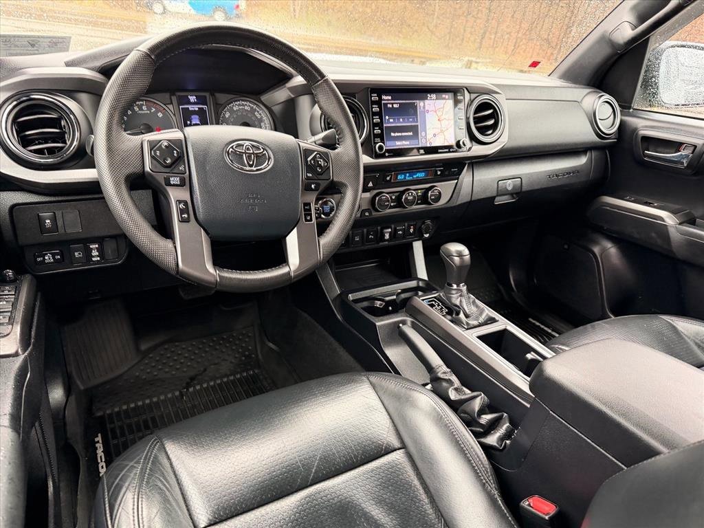 Used 2020 Toyota Tacoma TRD Sport w/ TRD Premium Sport Package image 5