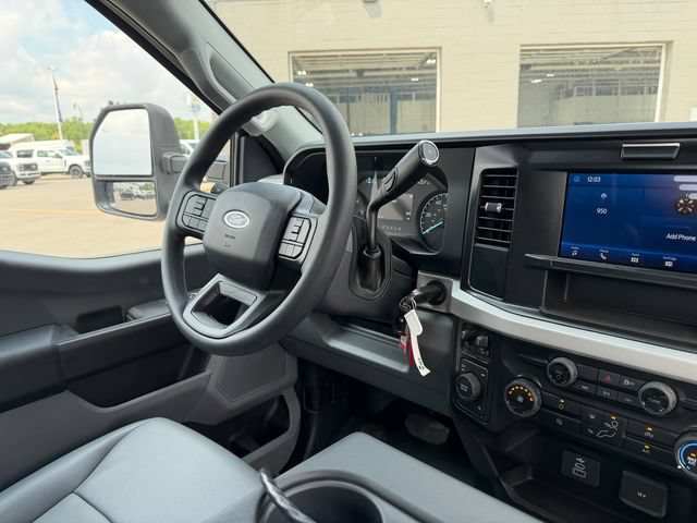 New 2026 Ford F550 4x4 Regular Cab Super Duty image 16