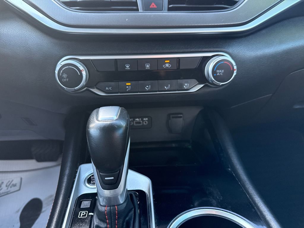 Used 2025 Nissan Altima 2.5 SR image 21