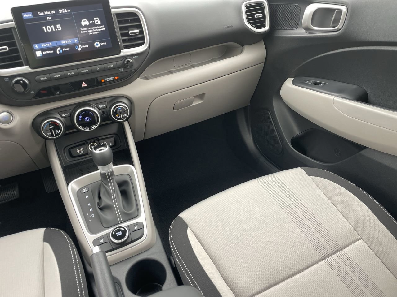 New 2026 Hyundai Venue SEL FWD image 23