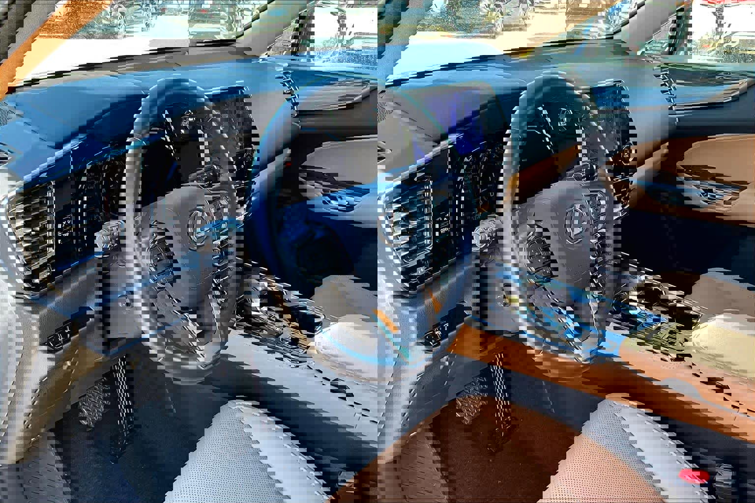 Certified 2025 Lexus NX 250 FWD w/ Premium Package image 17