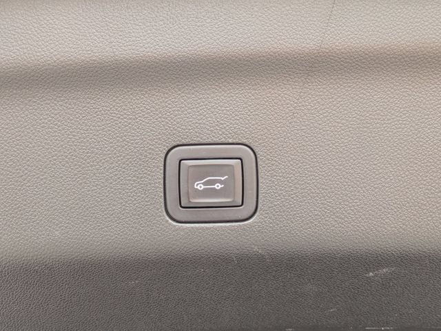 Certified 2023 GMC Yukon XL Denali AWD/4WD image 38