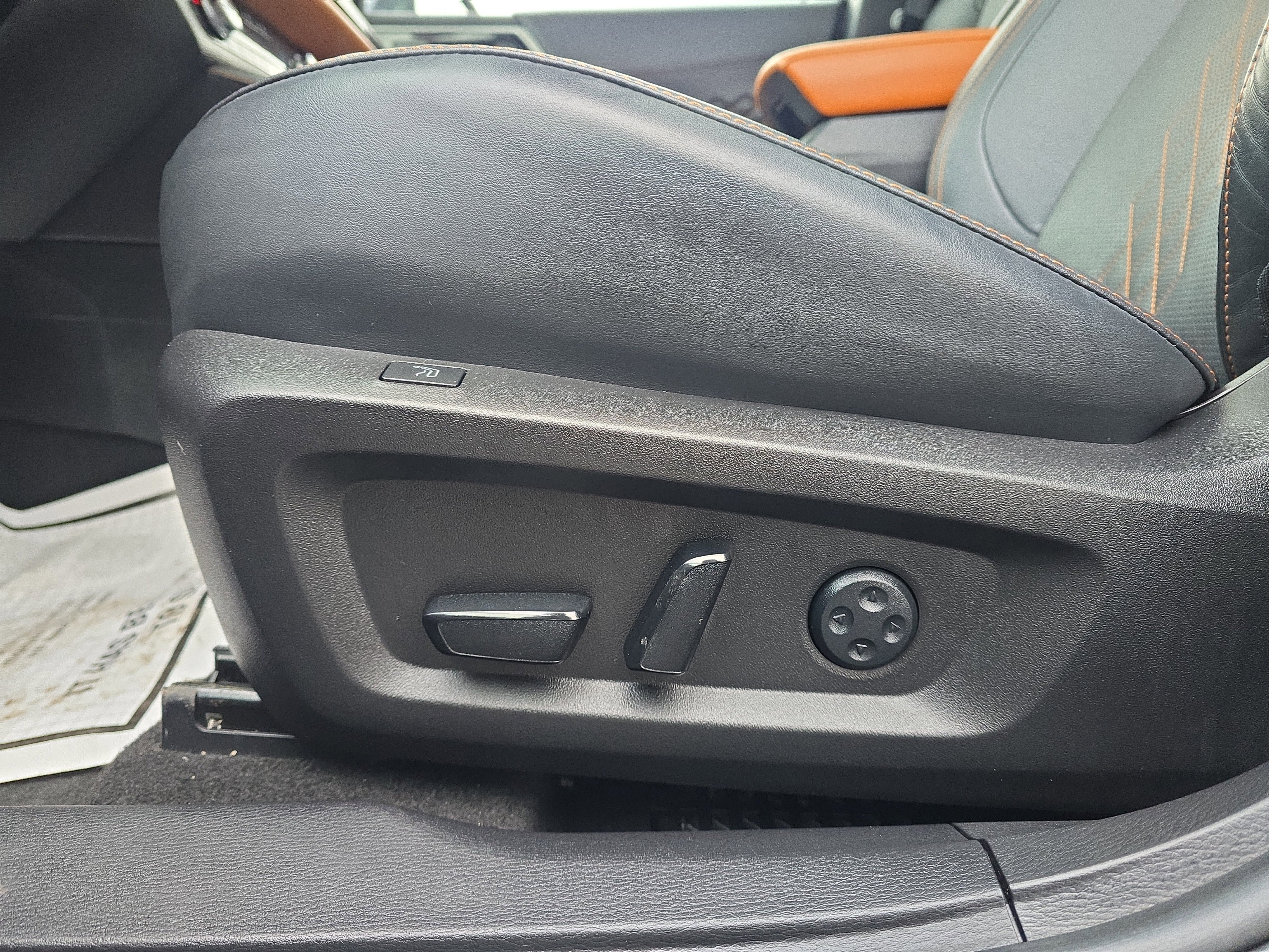 Used 2023 Mitsubishi Outlander SEL 40th Anniversary image 13