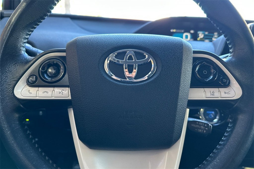 Used 2017 Toyota Prius Prime Premium image 23