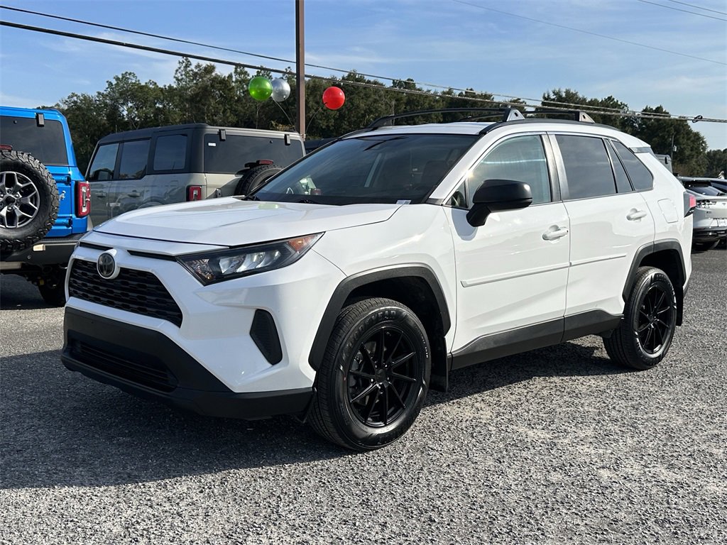 Used 2019 Toyota RAV4 LE image 8