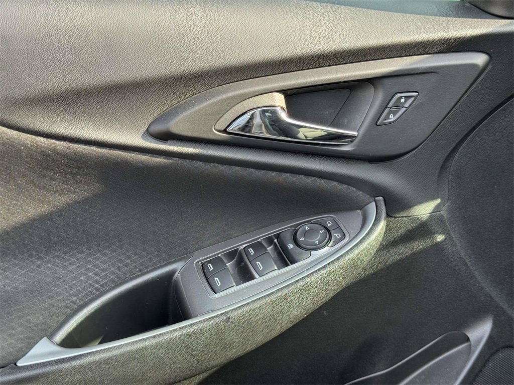 Used 2024 Chevrolet Malibu LT image 17