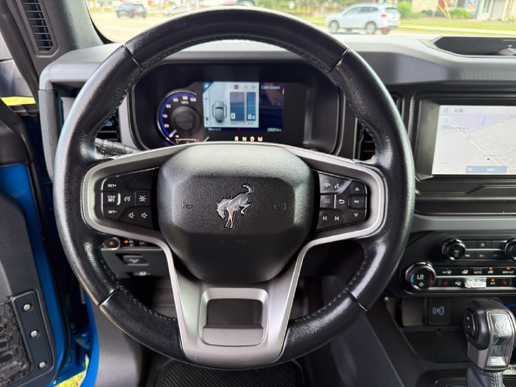 Used 2023 Ford Bronco Black Diamond AWD/4WD image 22