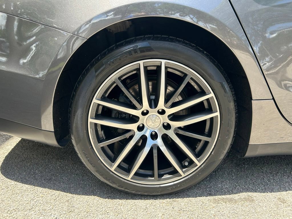 Used 2014 Maserati Ghibli RWD image 22