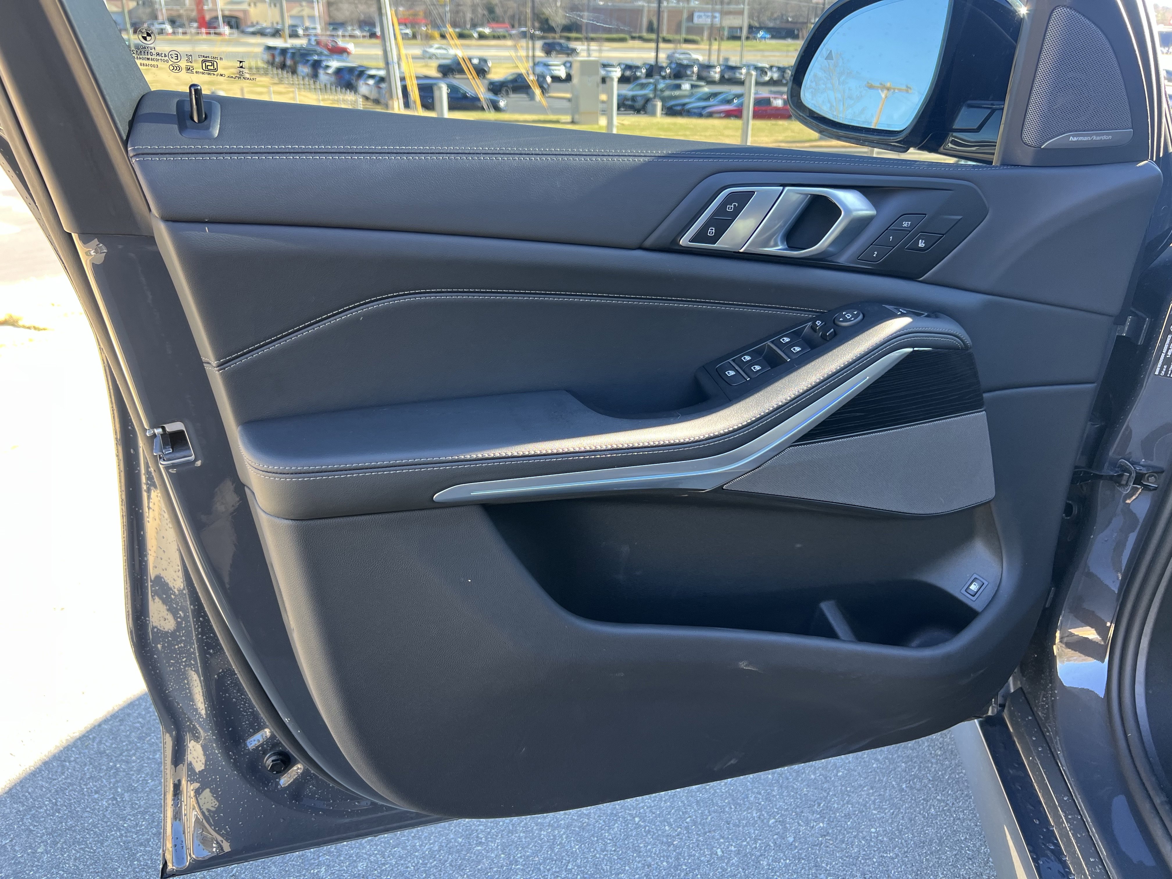 Used 2026 BMW X5 xDrive50e w/ M Sport Package image 14