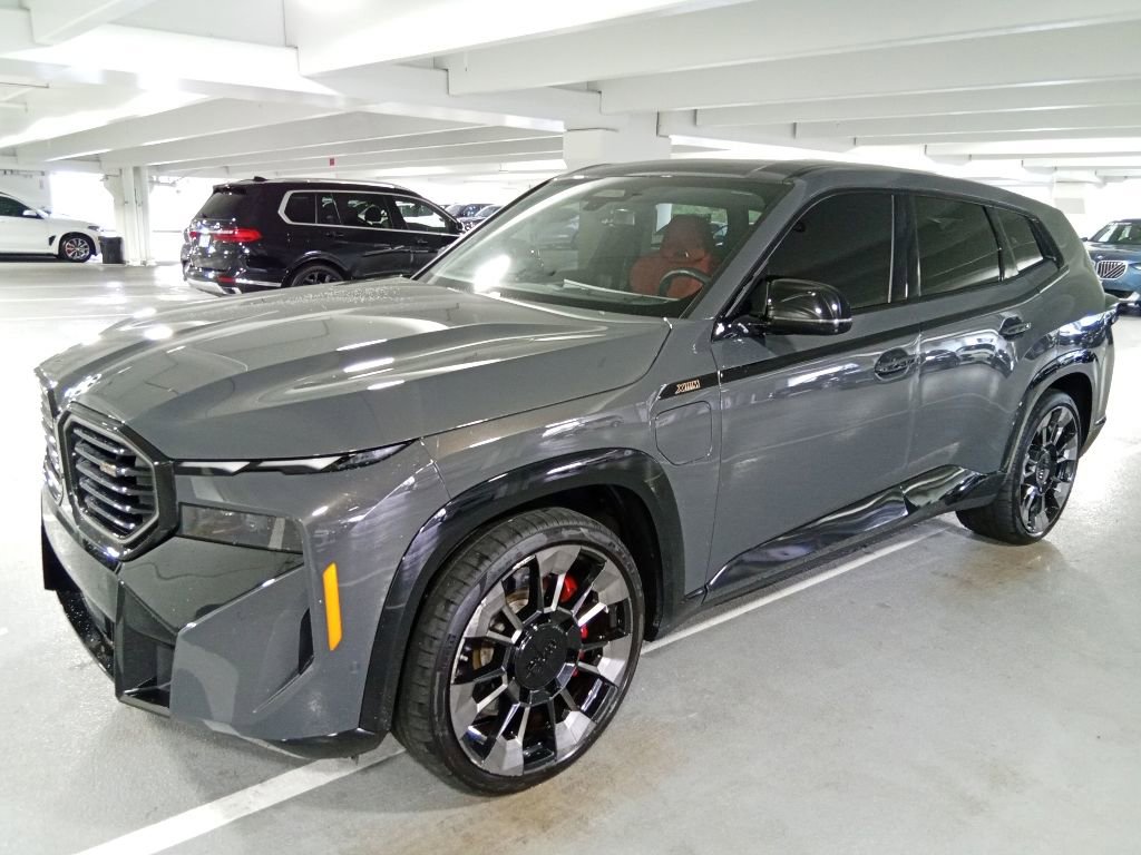 Used 2023 BMW XM AWD/4WD image 1