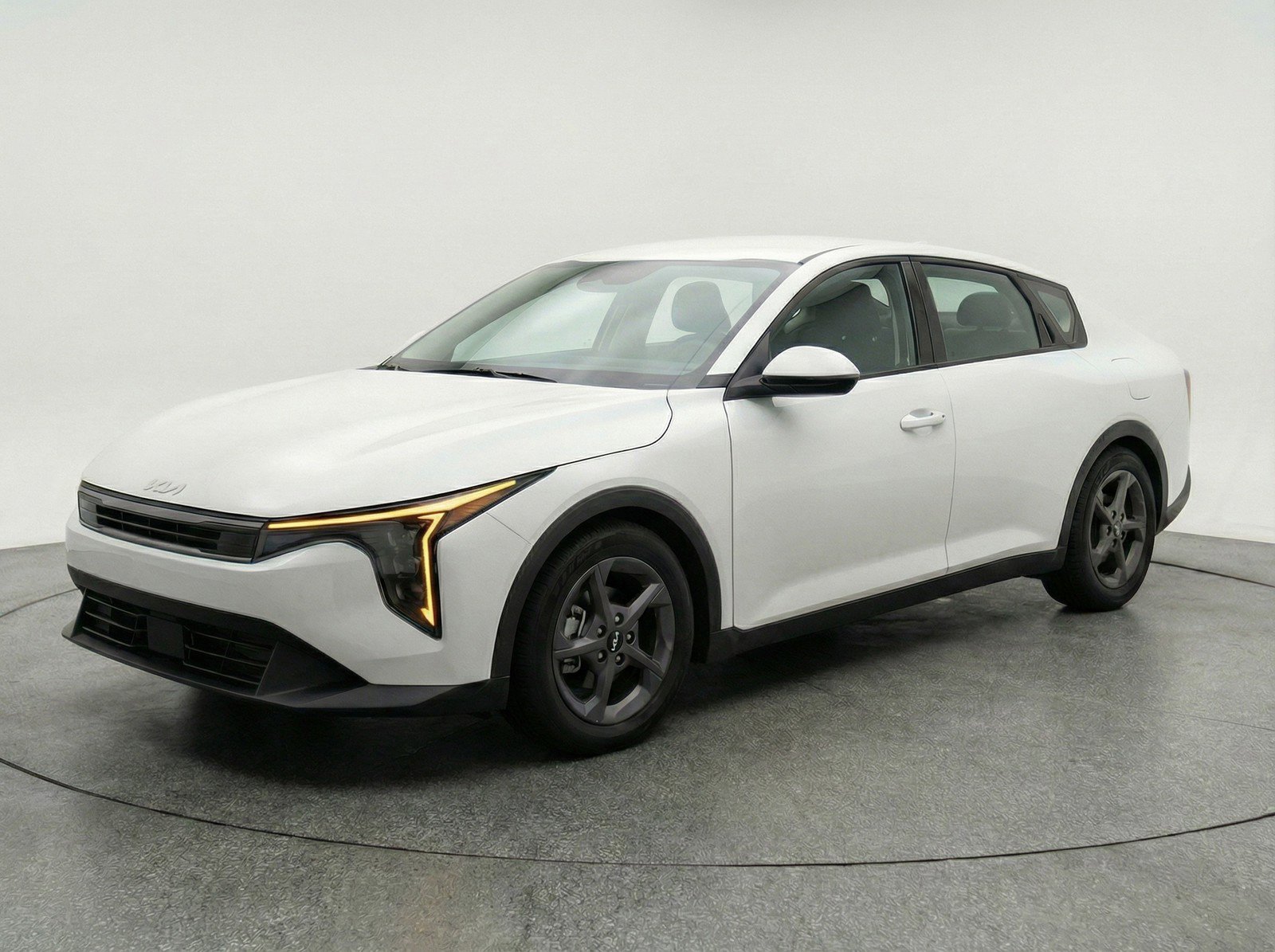 Used 2025 Kia K4 FWD image 3