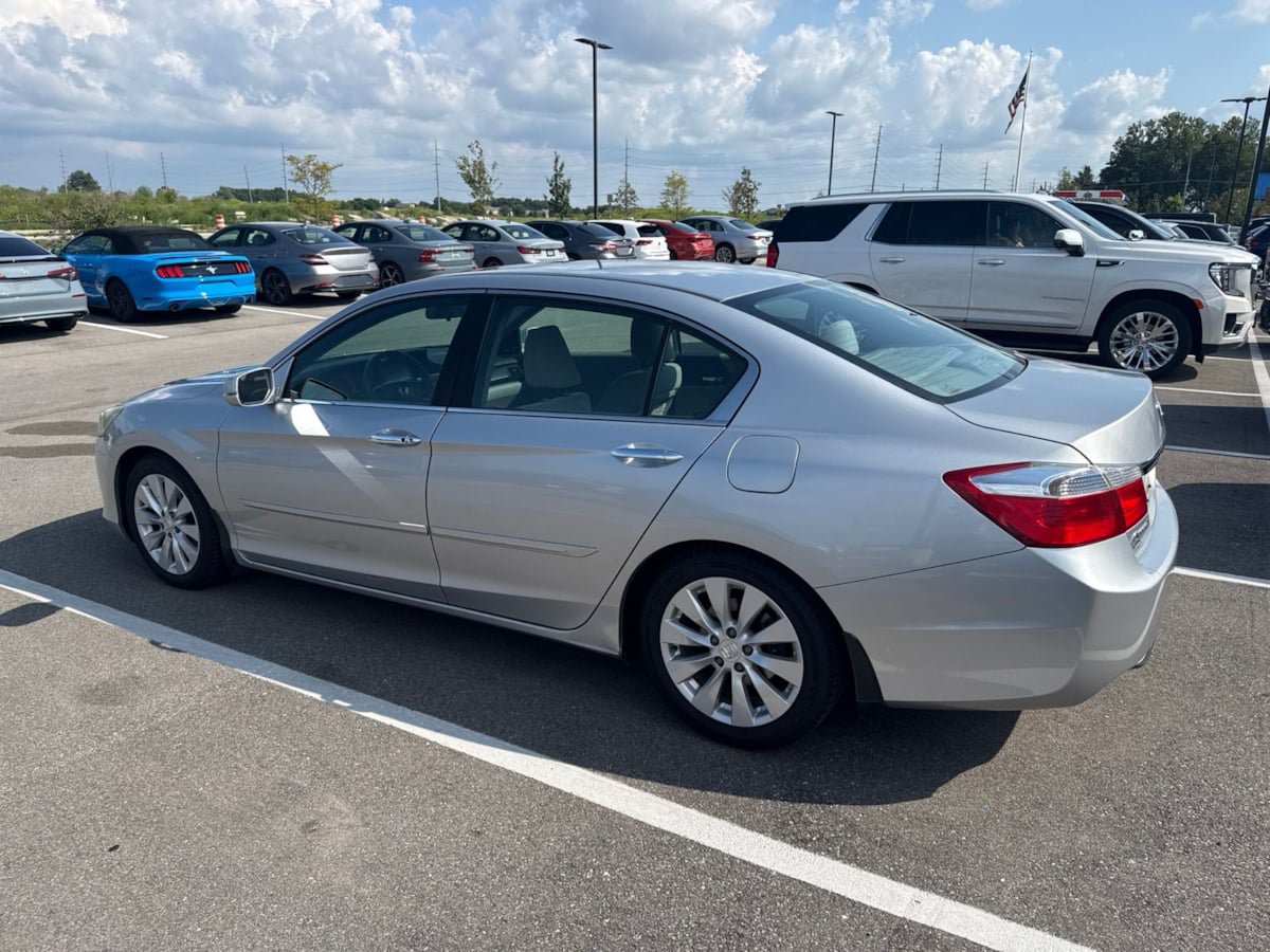 Used 2013 Honda Accord EX image 6
