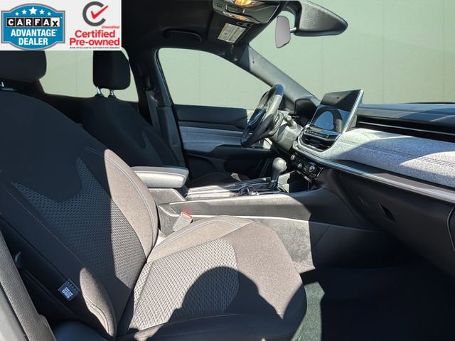 Used 2024 Jeep Compass Sport image 40