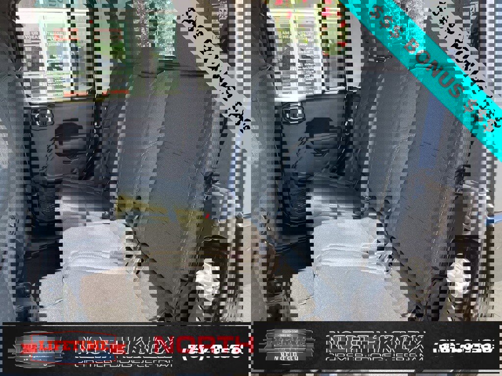 New 2025 Jeep Gladiator Sport image 15