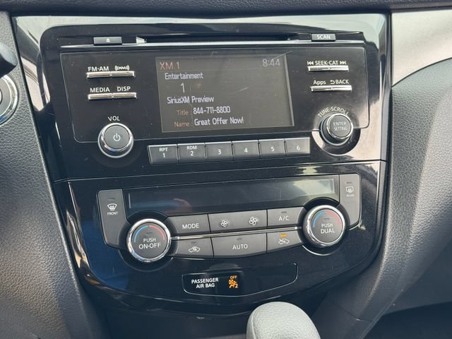 Used 2016 Nissan Rogue SV AWD/4WD image 22