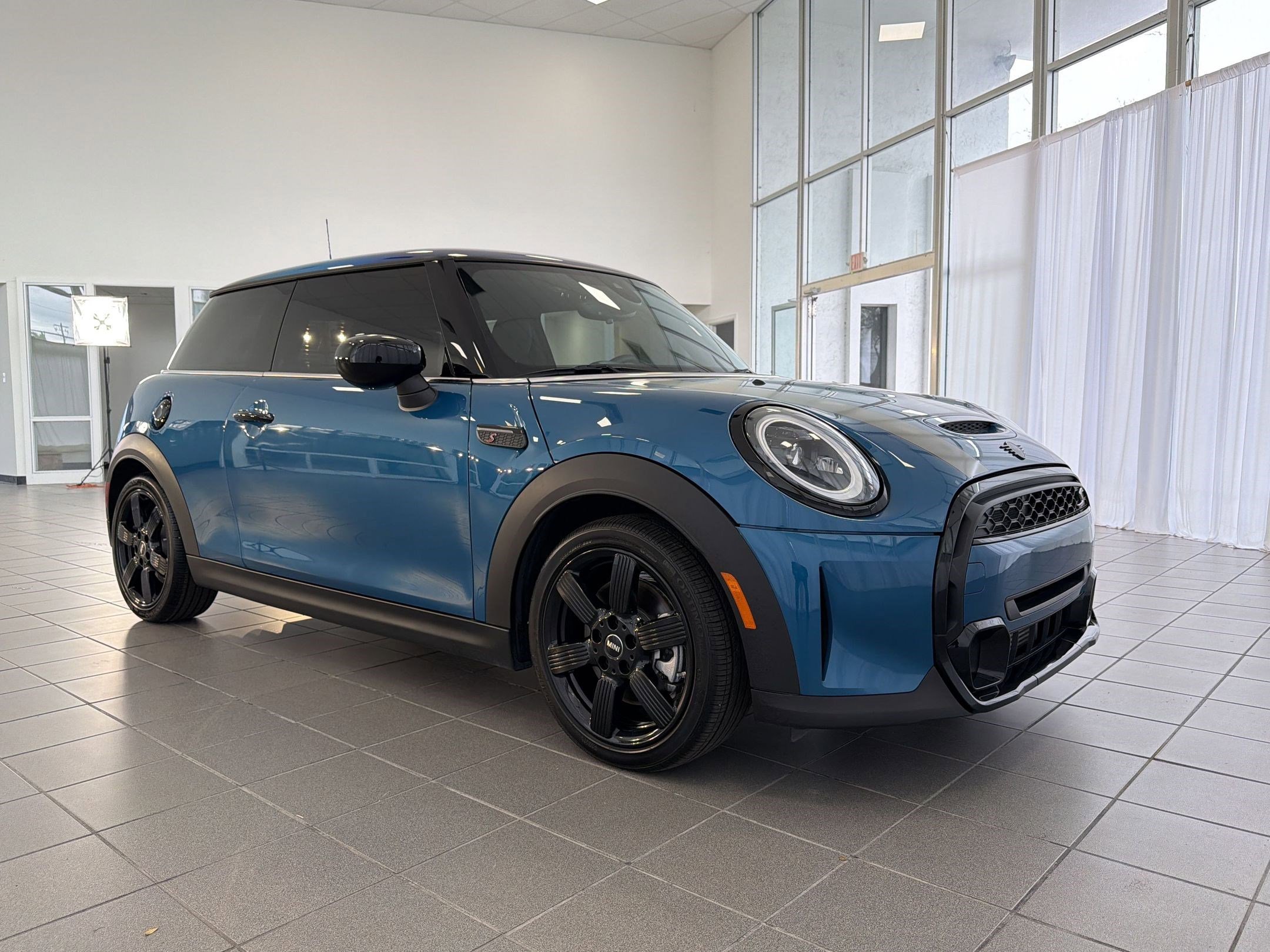 Certified 2024 MINI Cooper S image 7