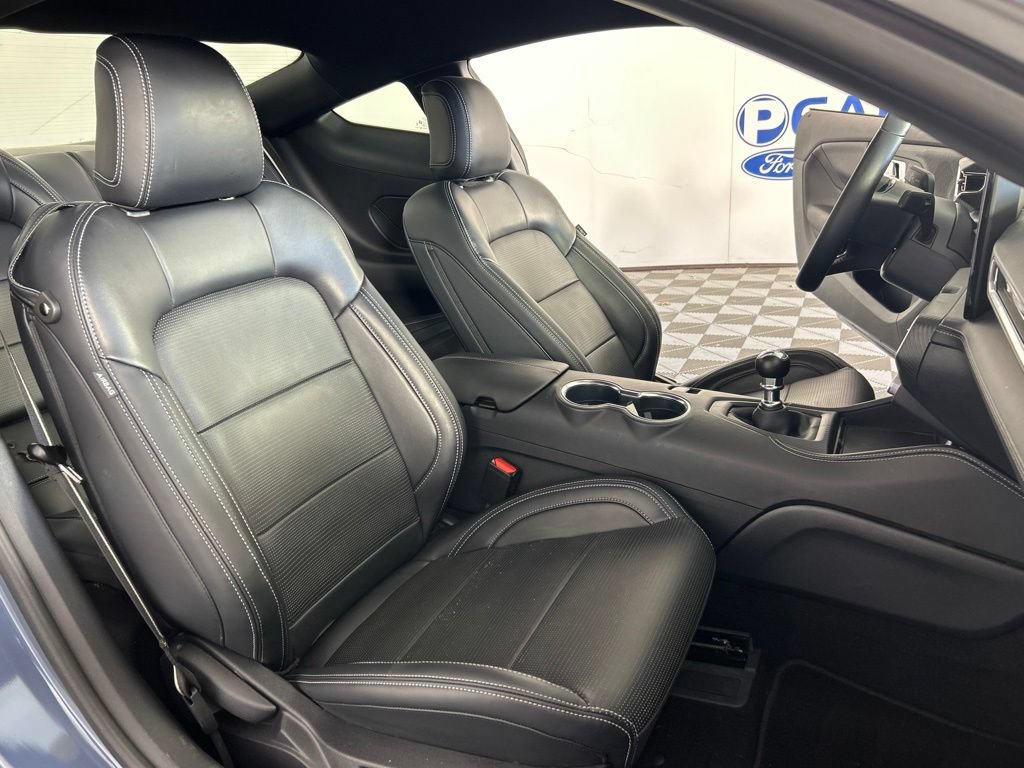 Used 2025 Ford Mustang GT Premium RWD image 40