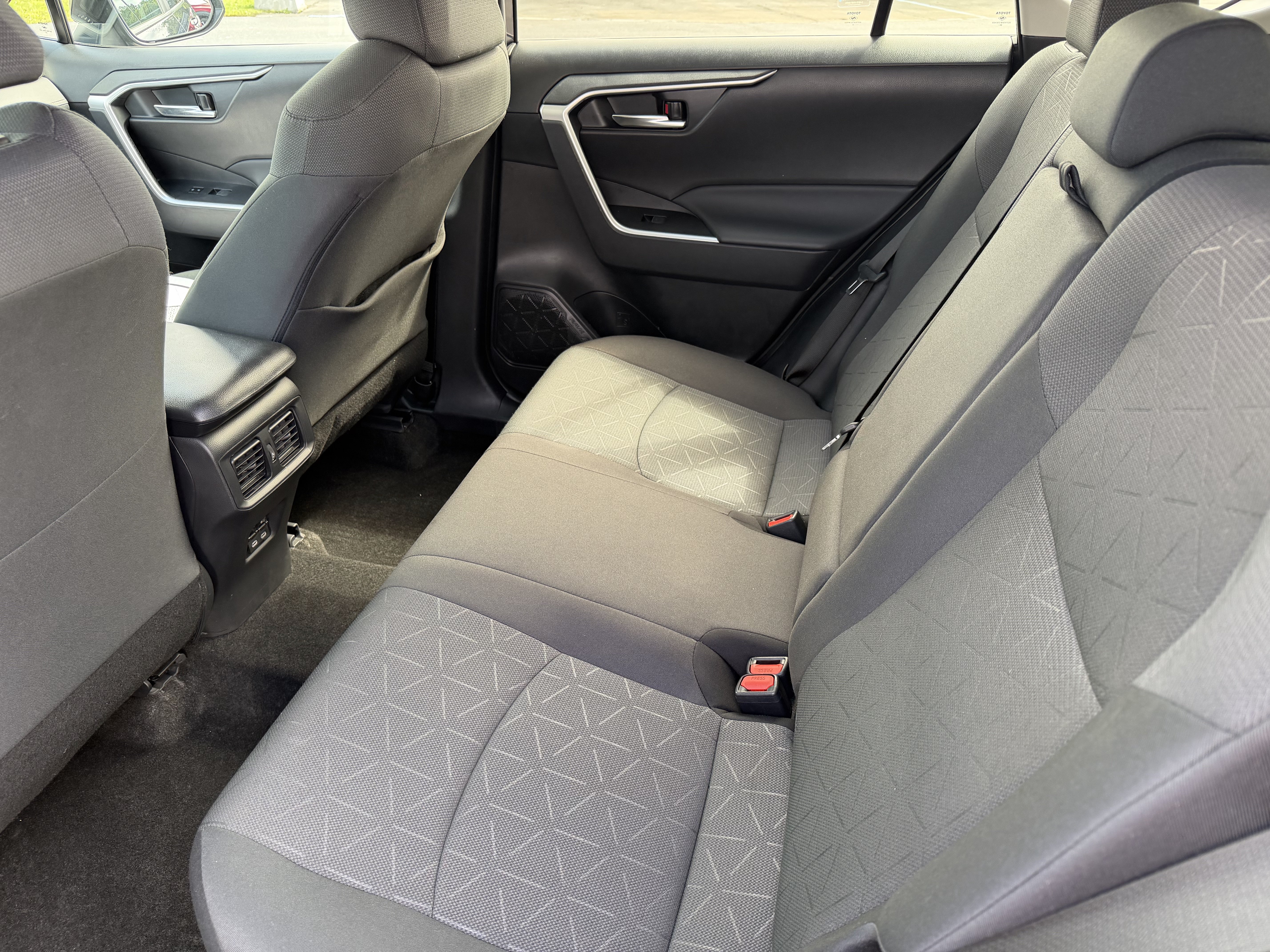 Used 2024 Toyota RAV4 XLE w/ Weather Package AWD/4WD image 22