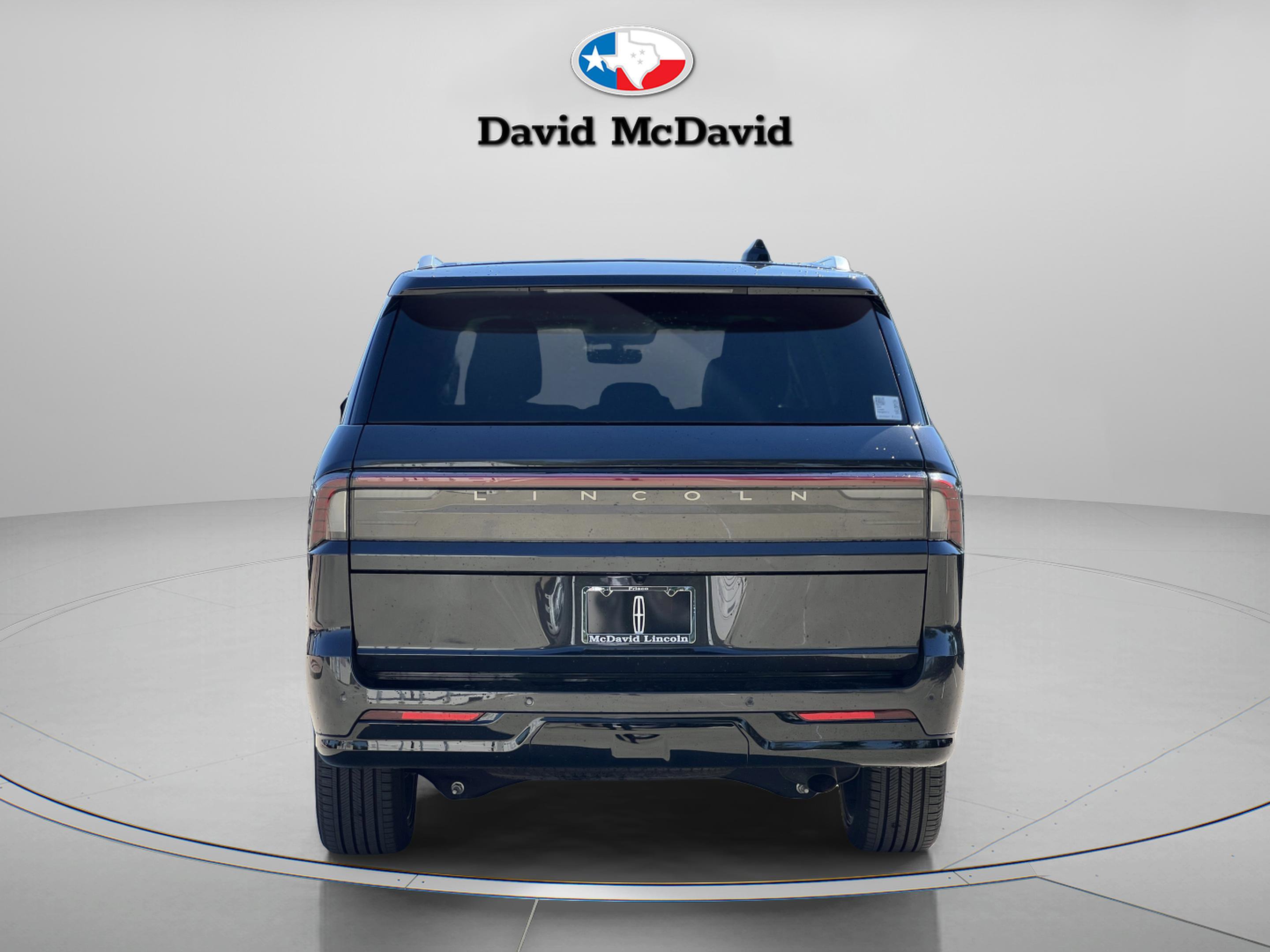 New 2025 Lincoln Navigator L Reserve AWD/4WD image 6
