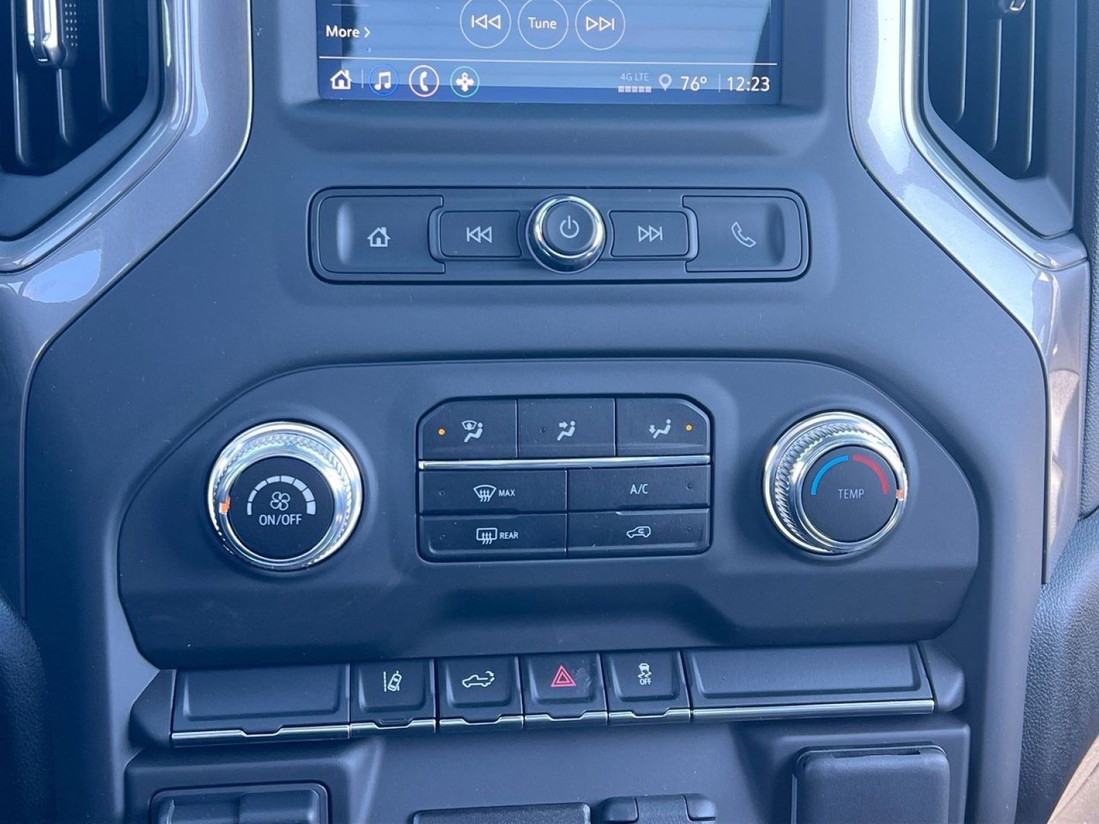 New 2025 GMC Sierra 2500 Pro image 16