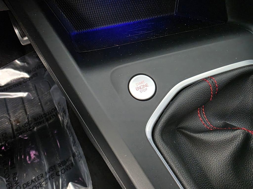 Used 2022 Volkswagen GTI S image 23