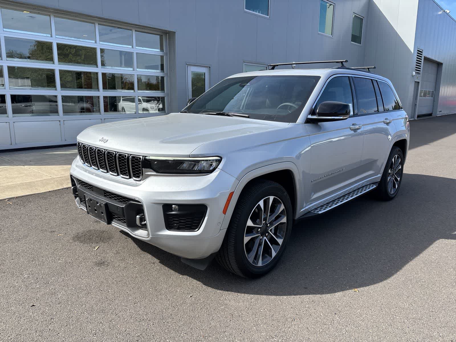 Used 2024 Jeep Grand Cherokee Overland w/ Luxury Tech Group IV