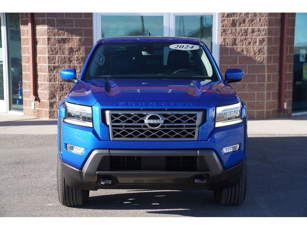 Used 2024 Nissan Frontier SL w/ Technology Package image 3