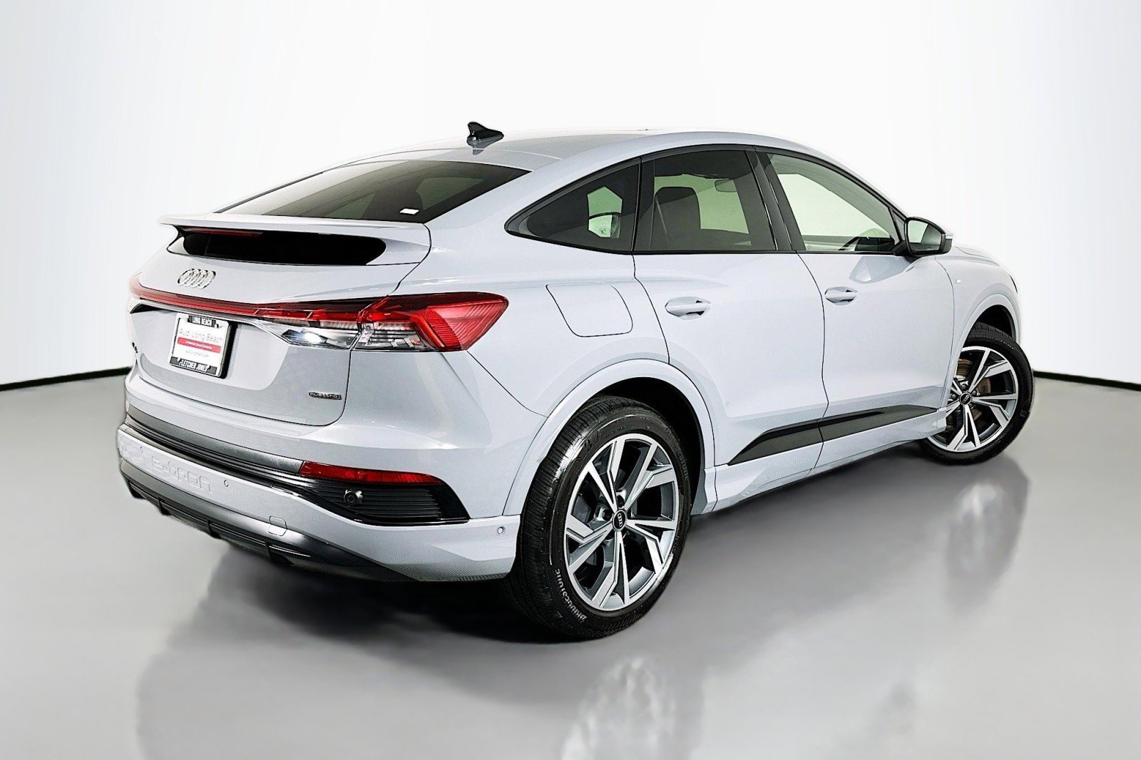 Used 2024 Audi Q4 e-tron Prestige w/ Black Optic Plus Package image 14