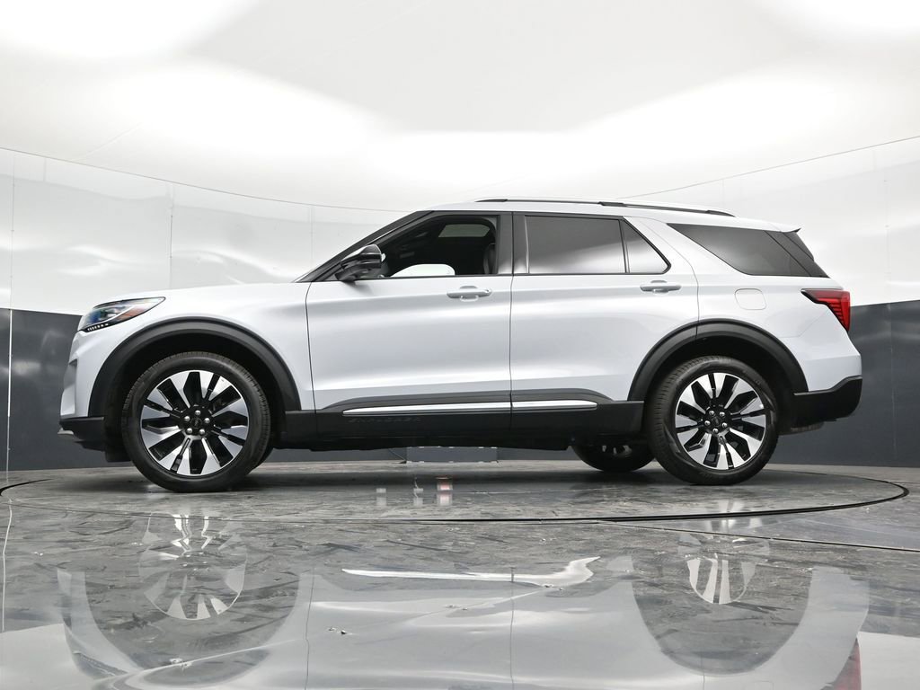 Certified 2025 Ford Explorer Platinum w/ LUX Leather Package AWD/4WD image 52