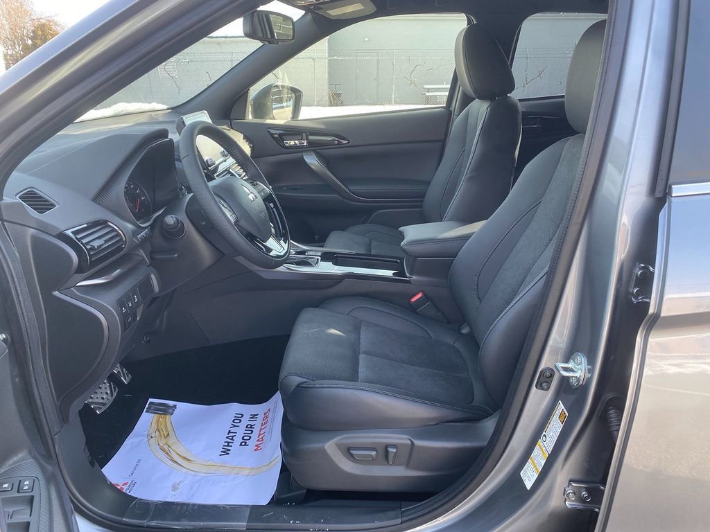 New 2026 Mitsubishi Eclipse Cross Black Edition image 12