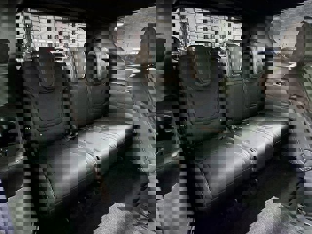 New 2025 Nissan Armada SL w/ Captain's Chari Seat Package image 32